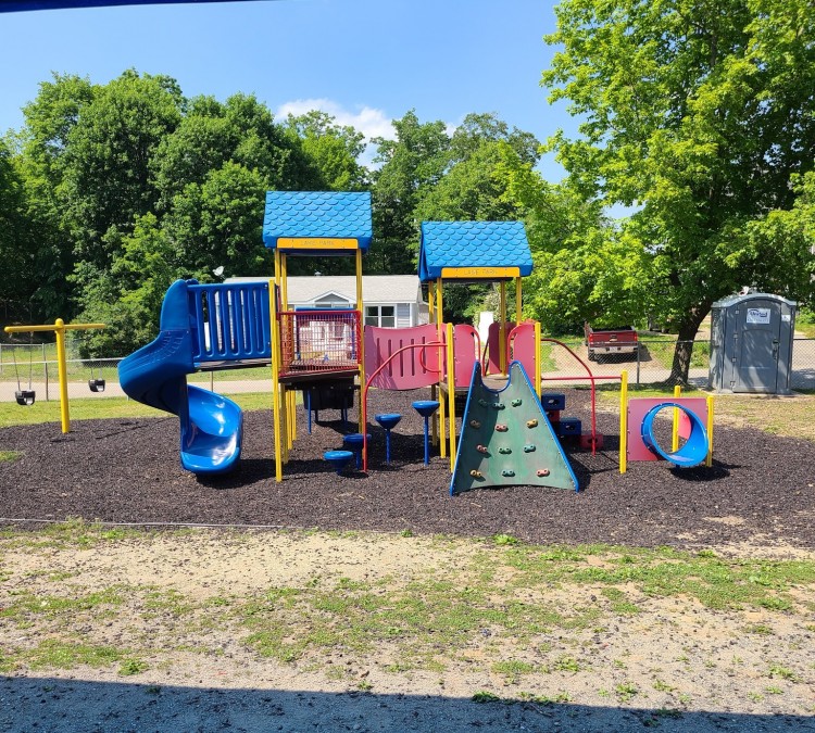 Lake Park Playground (Athol,&nbspMA)